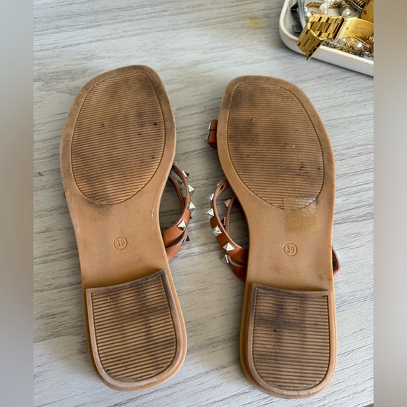 STUDDED STRAPPY SANDALS - Picture 2 of 2